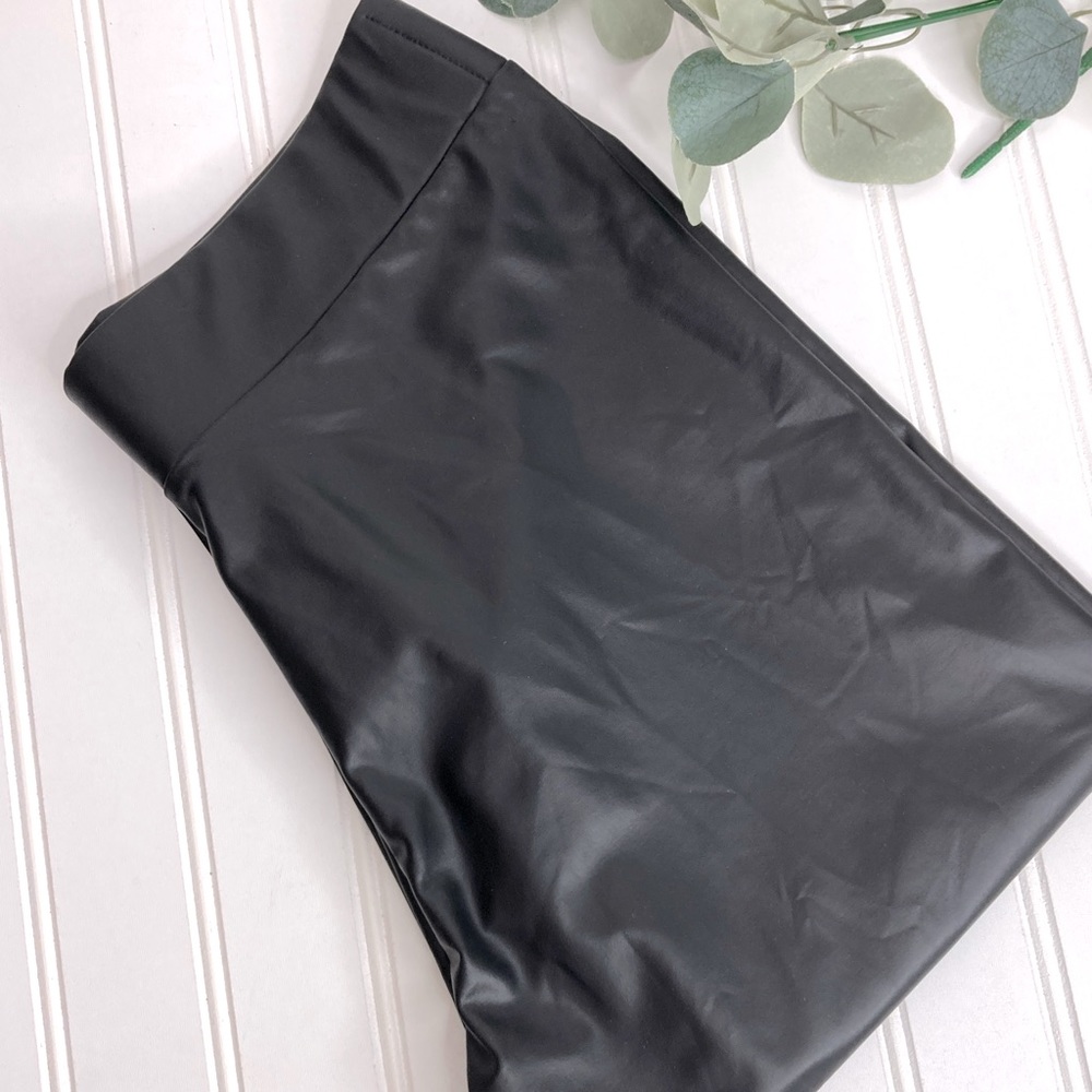 Black Faux Leather Leggings Lightweight Polyester L/XL Pieces, Made In Turkey